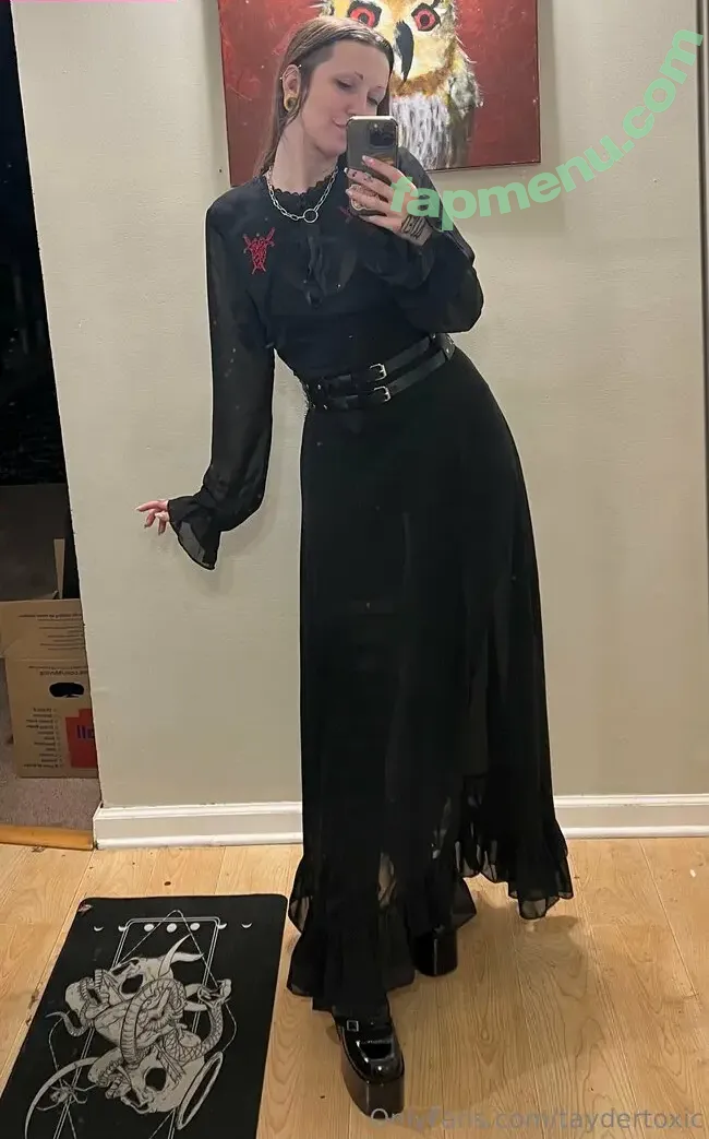 taydertoxic nude photo #0002 (taydertoxic)