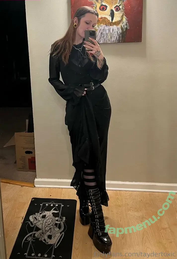 taydertoxic nude photo #0003 (taydertoxic)