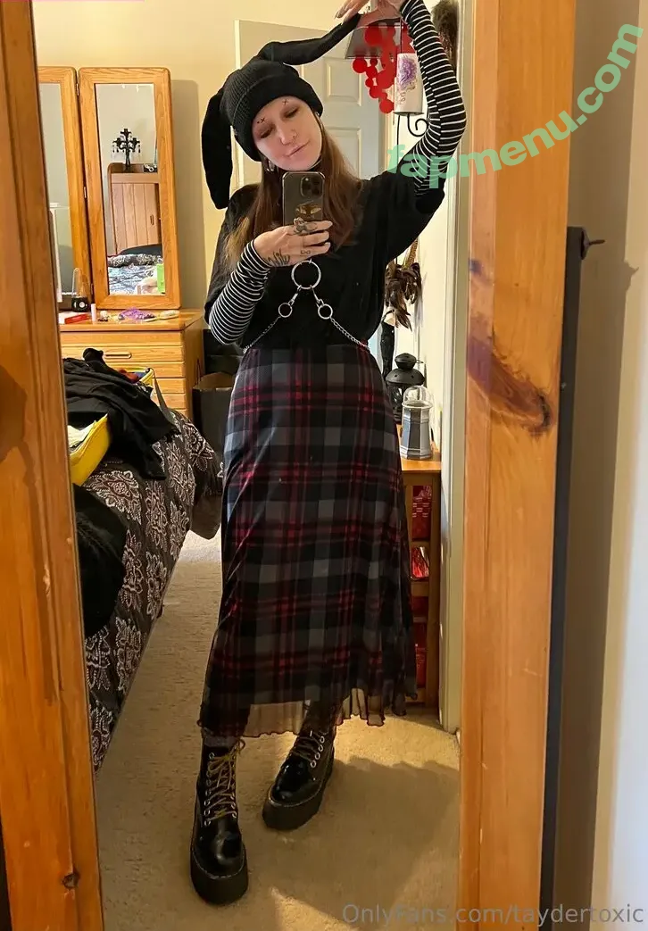 taydertoxic nude photo #0004 (taydertoxic)