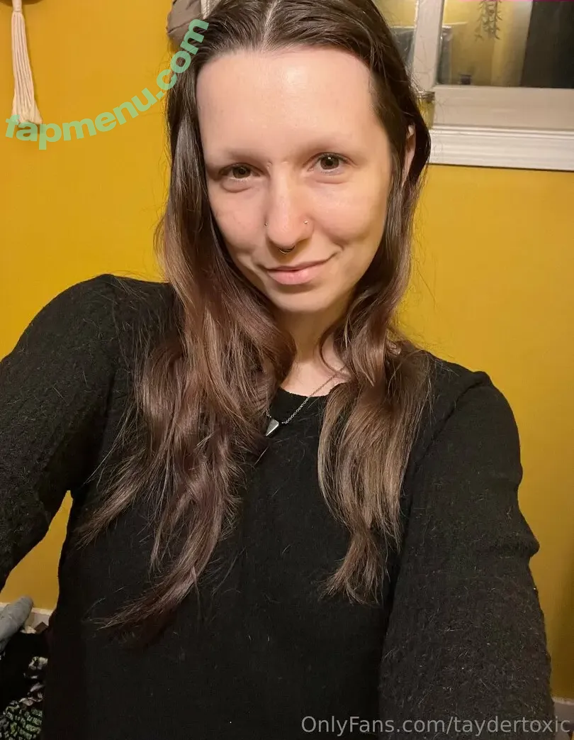 taydertoxic nude photo #0008 (taydertoxic)