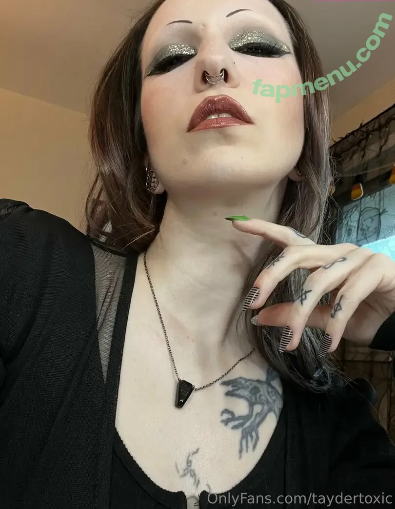 taydertoxic nude photo #0011 (taydertoxic)