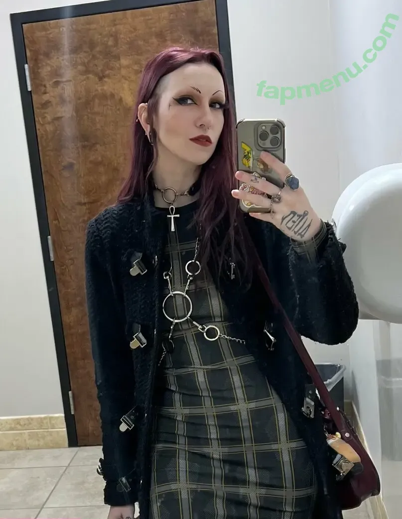 taydertoxic nude photo #0015 (taydertoxic)