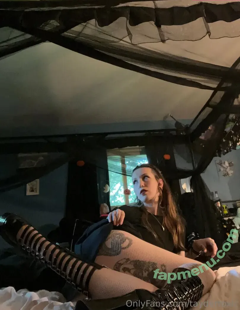 taydertoxic nude photo #0019 (taydertoxic)