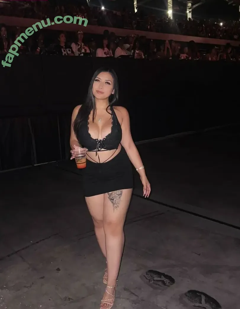 Taykittie nude photo #0033 (nottaykittie)