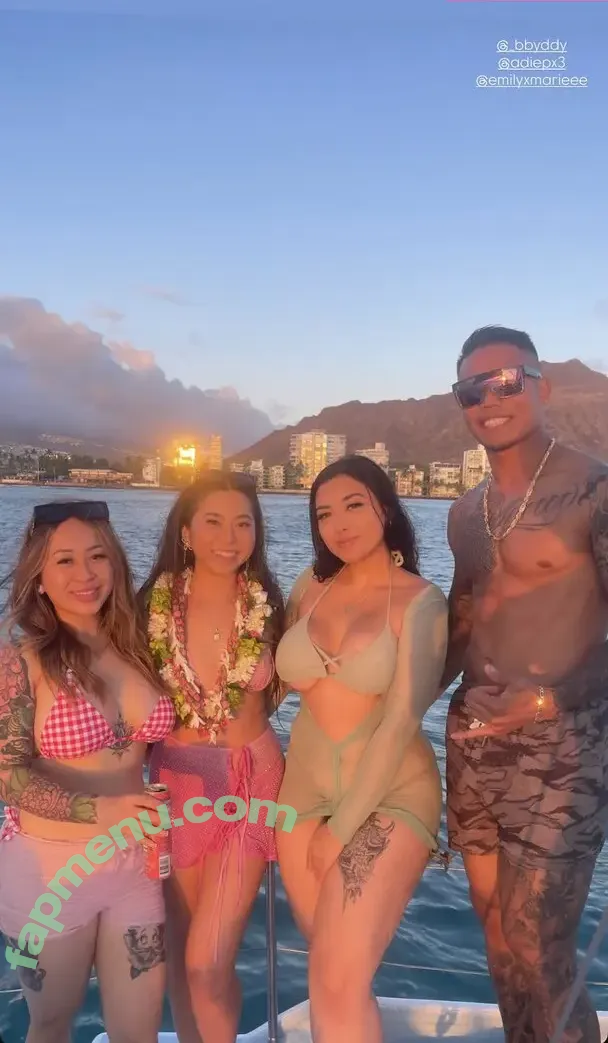 Taykittie nude photo #0038 (nottaykittie)