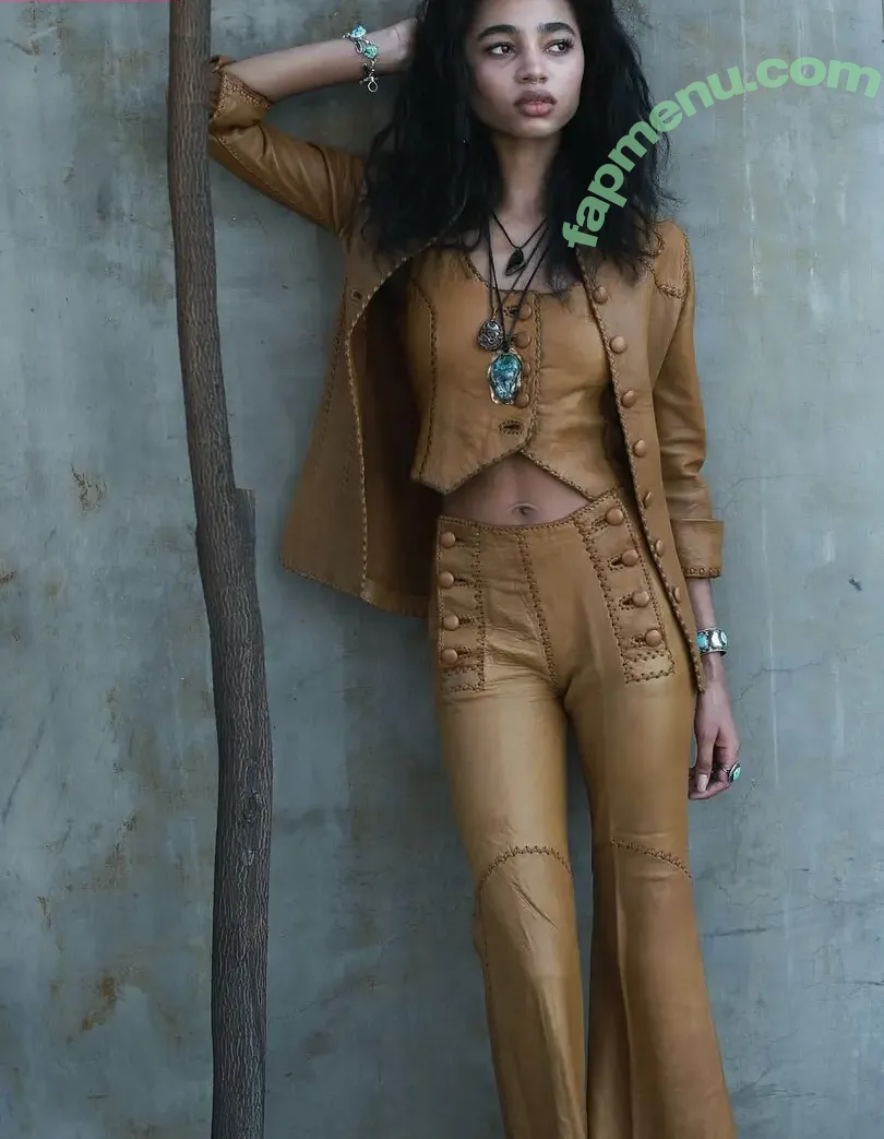 Tayler Buck nude photo #0017 (taylerbbuck)