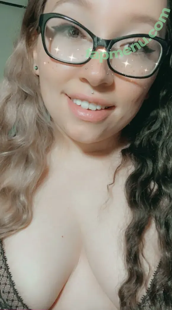 Taylerisradaf nude photo #0007 (Taylerisradaf)