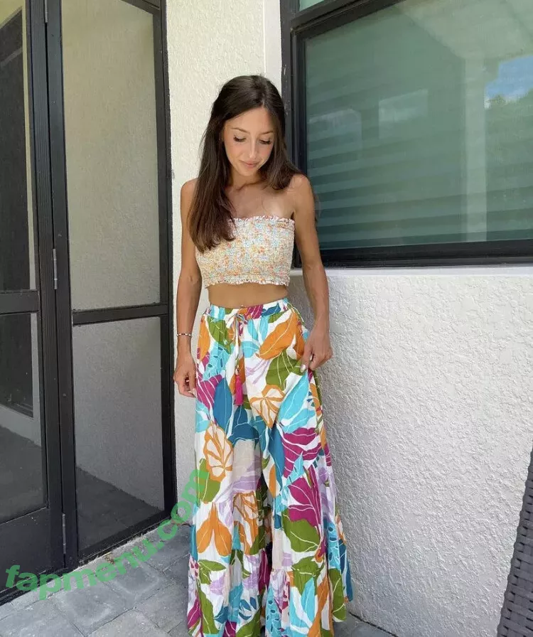 Taylor Alesia nude photo #0422 (alesiataylorxxx / tayloralesia)