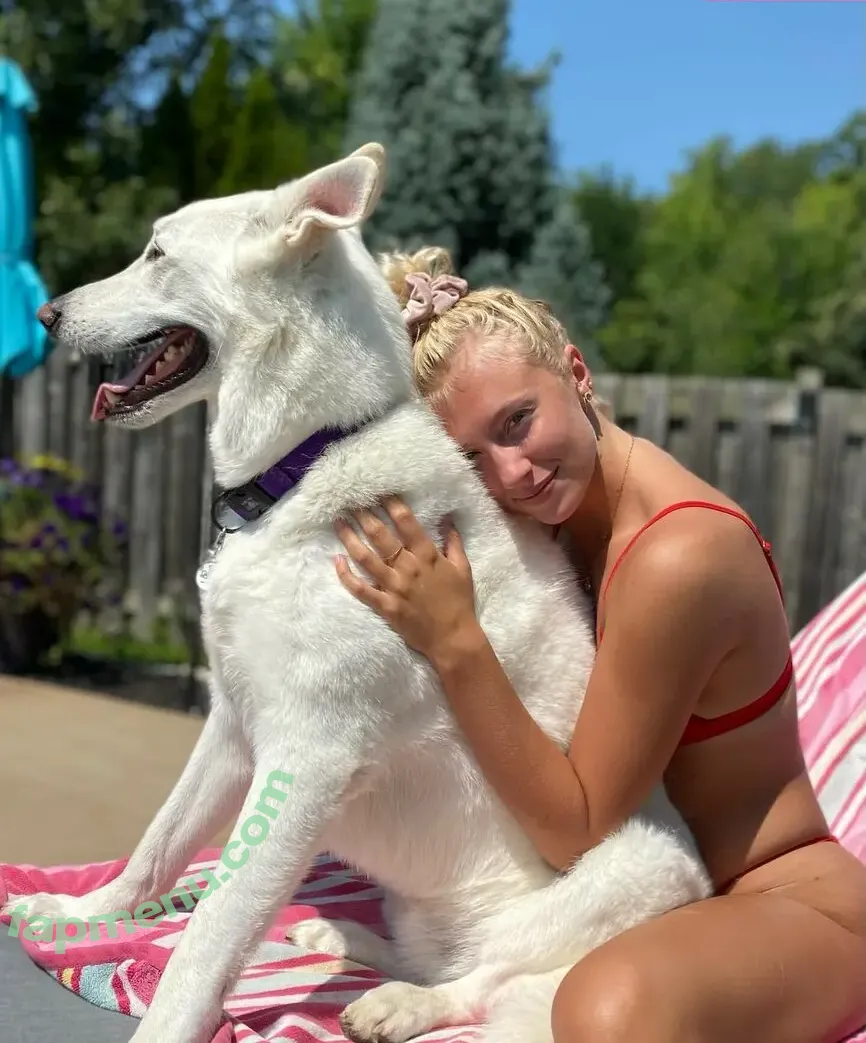 taylor.ferigo nude photo #0002 (taylor.ferigo)