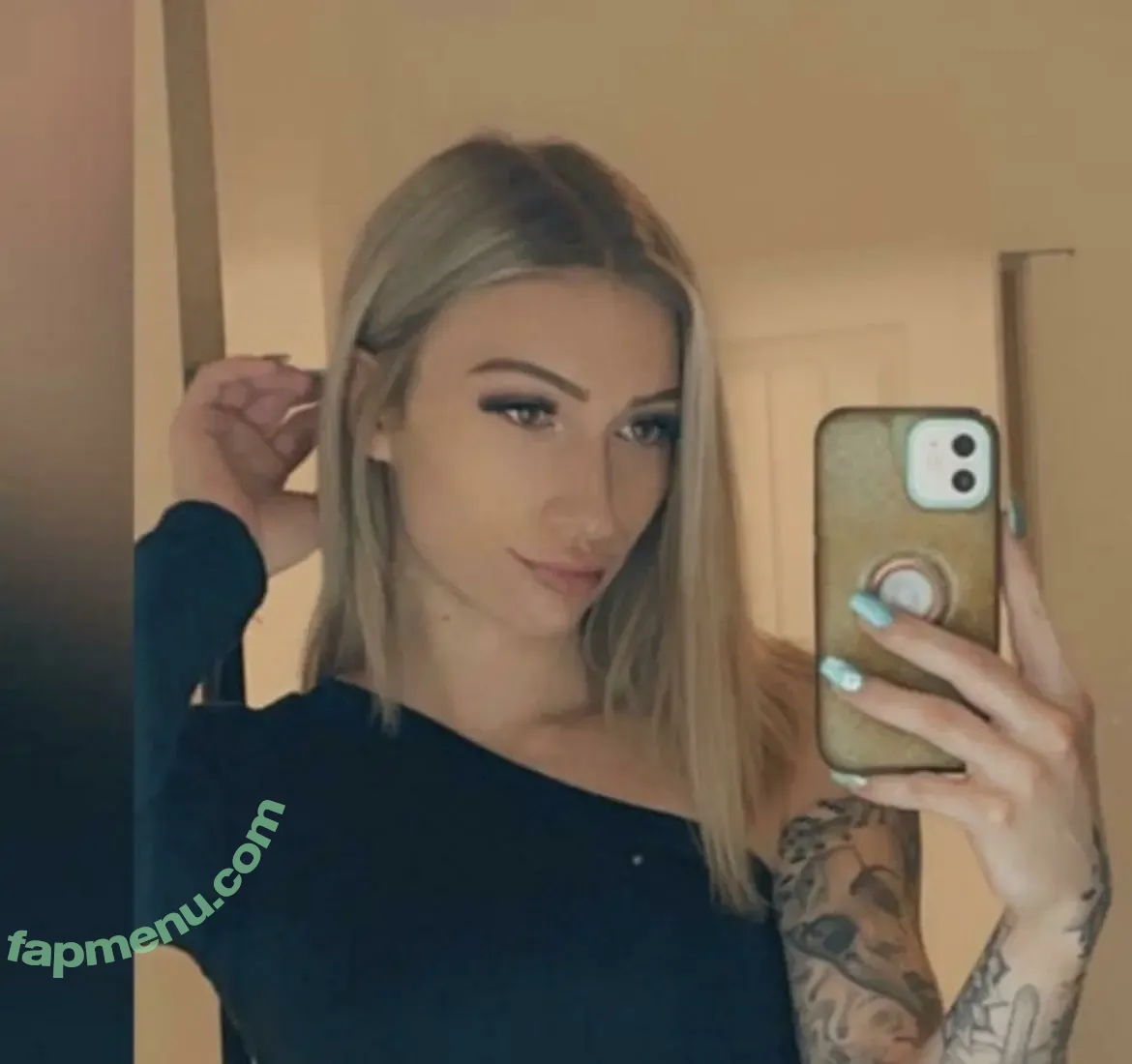 Taylor Flewin nude photo #0266 (taylorflewin / taylorwhitetv)