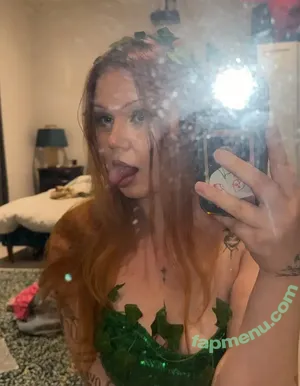 Taylor Hutchings / thutch29 nude photo #0211