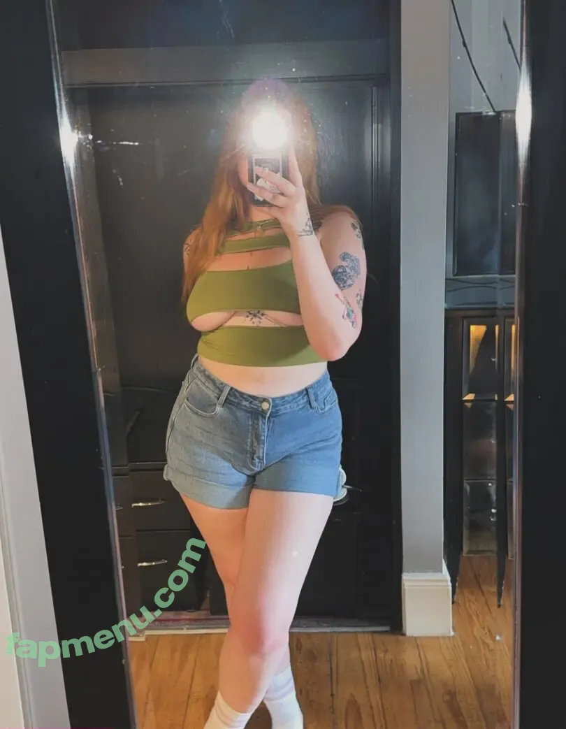 Taylor Hutchings nude photo #0194 (thutch29)