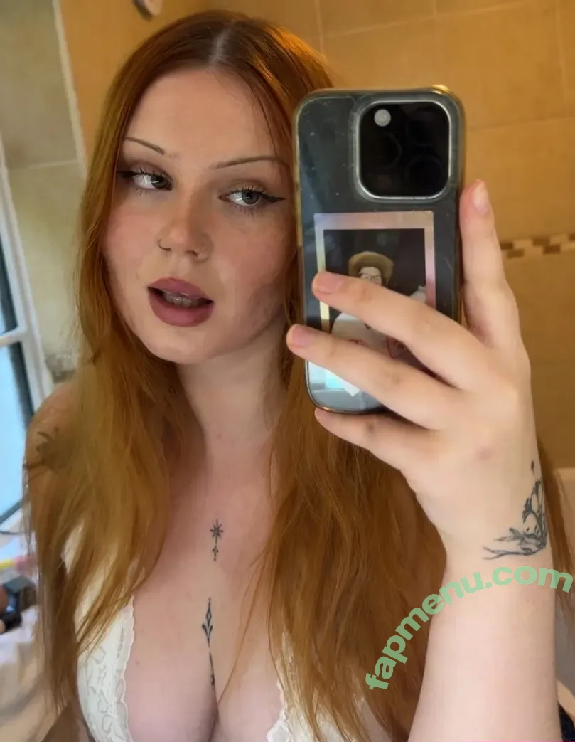 Taylor Hutchings nude photo #0205 (thutch29)