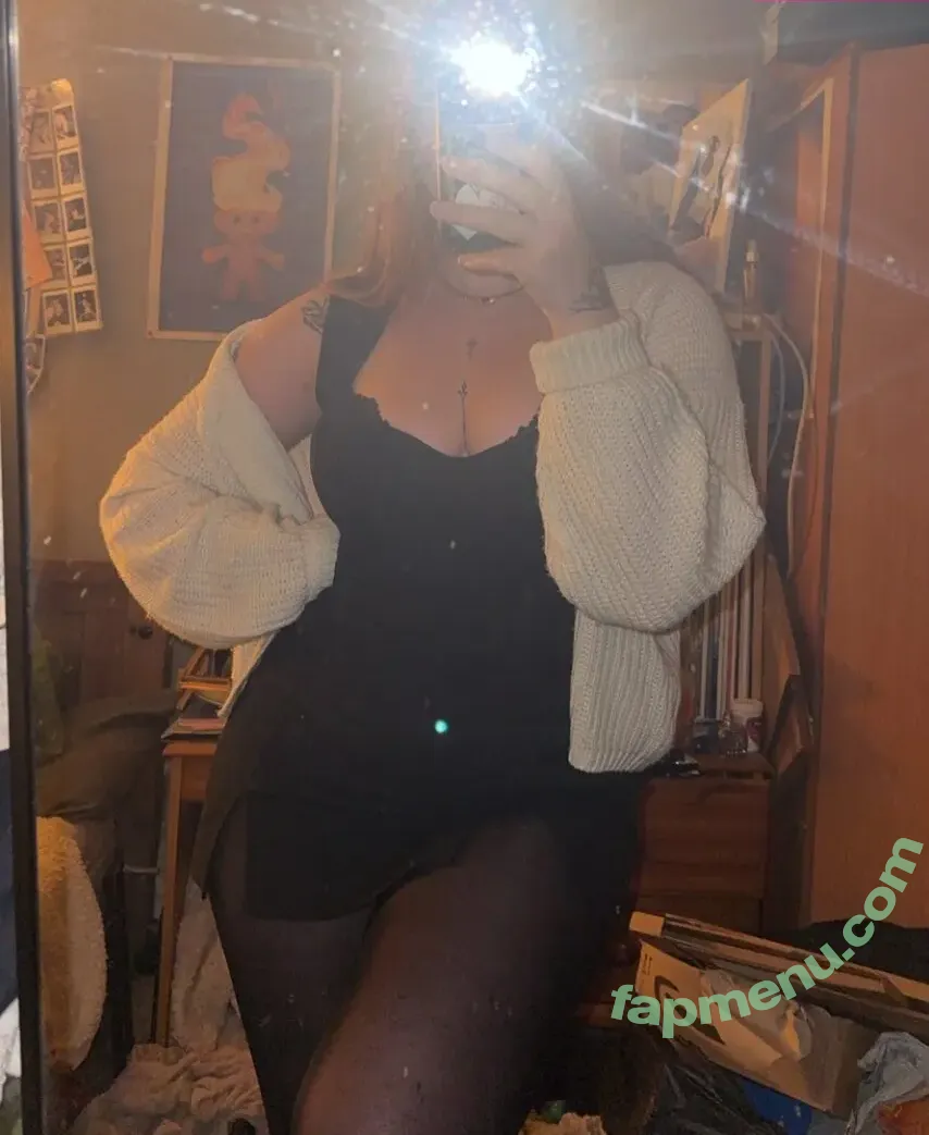 Taylor Hutchings nude photo #0208 (thutch29)