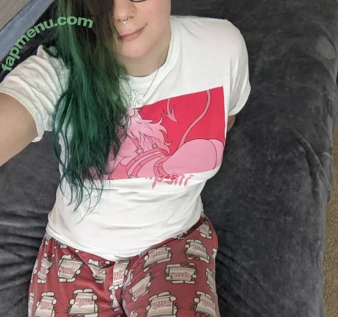 Taylor Jennings nude photo #0011 (dubwiththecakes)