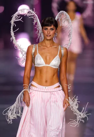 Taylor Marie Hill / taylerhillss / taylor_hill nude photo #0135