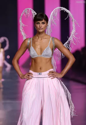 Taylor Marie Hill / taylerhillss / taylor_hill nude photo #0143