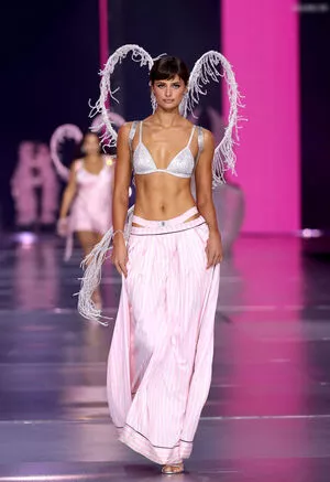 Taylor Marie Hill / taylerhillss / taylor_hill nude photo #0145