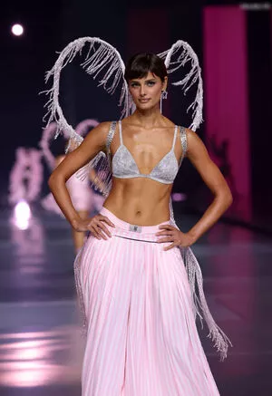 Taylor Marie Hill / taylerhillss / taylor_hill nude photo #0147