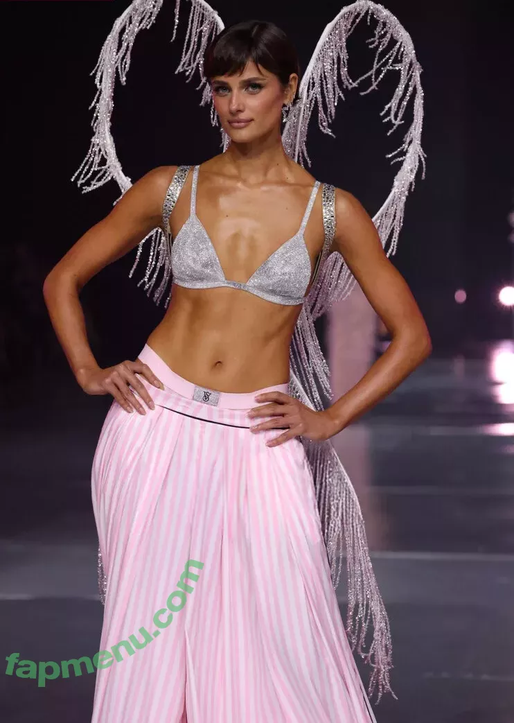 Taylor Marie Hill nude photo #0142 (taylerhillss / taylor_hill)