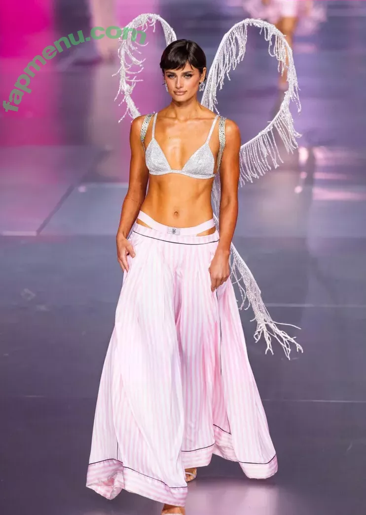 Taylor Marie Hill nude photo #0153 (taylerhillss / taylor_hill)