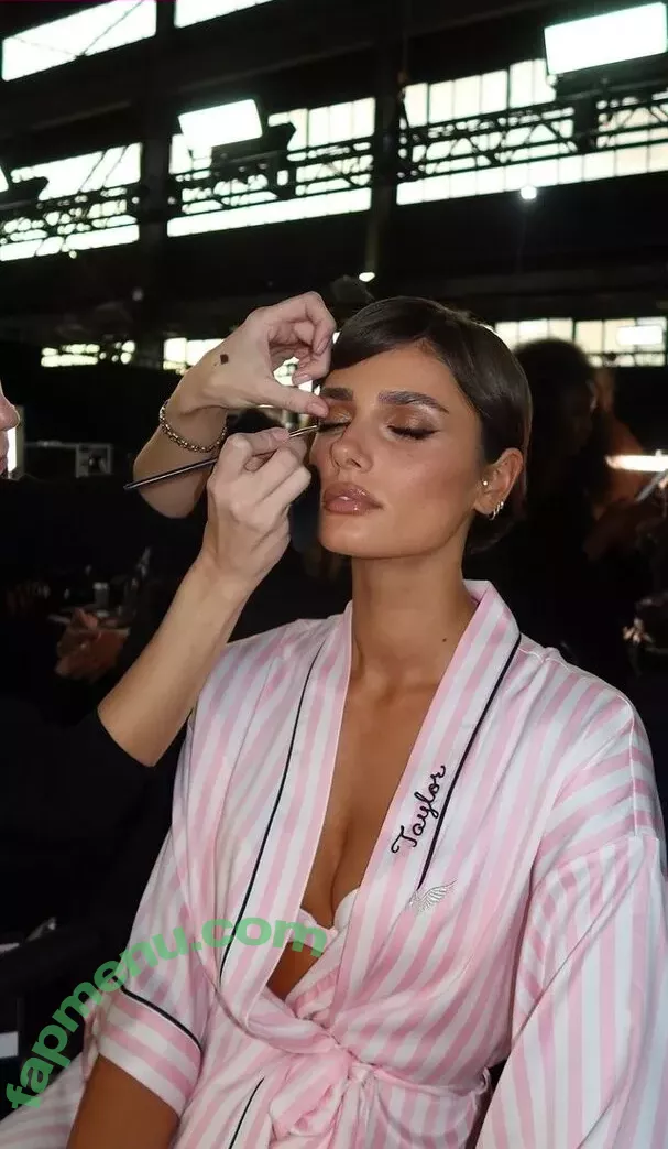 Taylor Marie Hill nude photo #0159 (taylerhillss / taylor_hill)