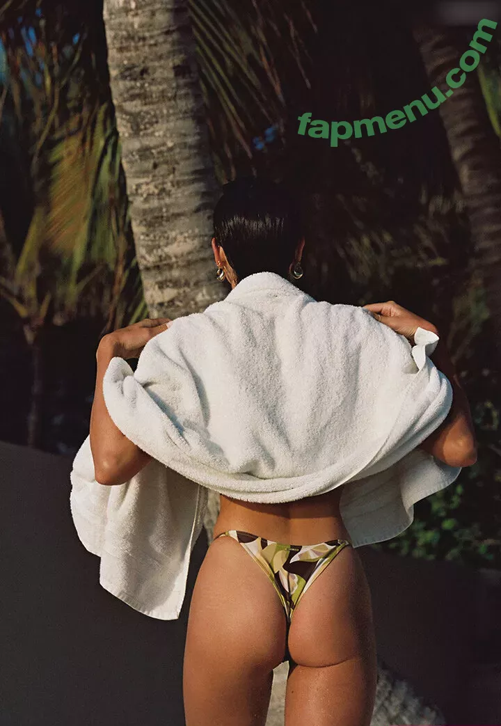 Taylor Marie Hill nude photo #0201 (taylerhillss / taylor_hill)