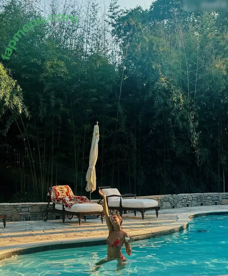 Taylor Marie Hill nude photo #0210 (taylerhillss / taylor_hill)