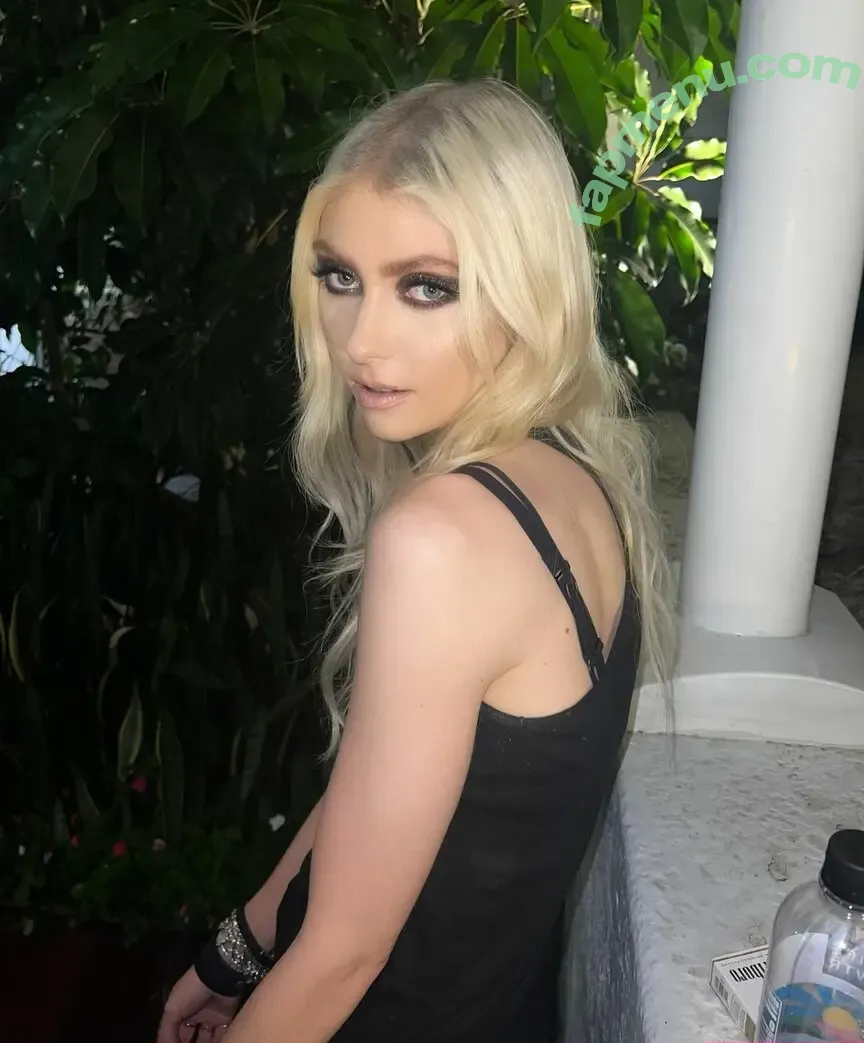 Taylor Momsen nude photo #0158 (aryelsoul / taylormomsen)