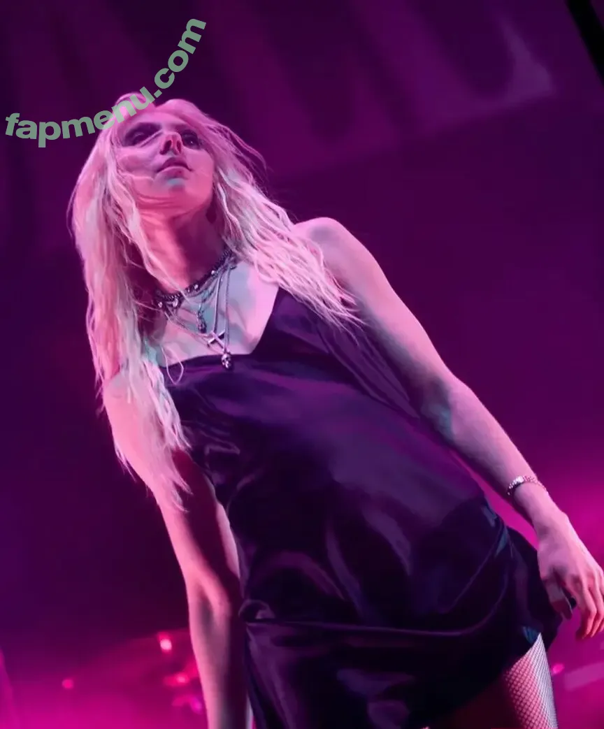 Taylor Momsen nude photo #0195 (aryelsoul / taylormomsen)