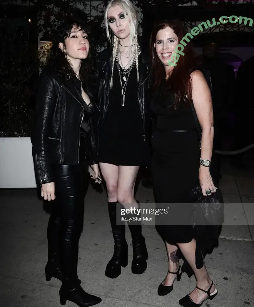 Taylor Momsen nude photo #0224 (aryelsoul / taylormomsen)