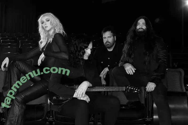 Taylor Momsen nude photo #0236 (aryelsoul / taylormomsen)