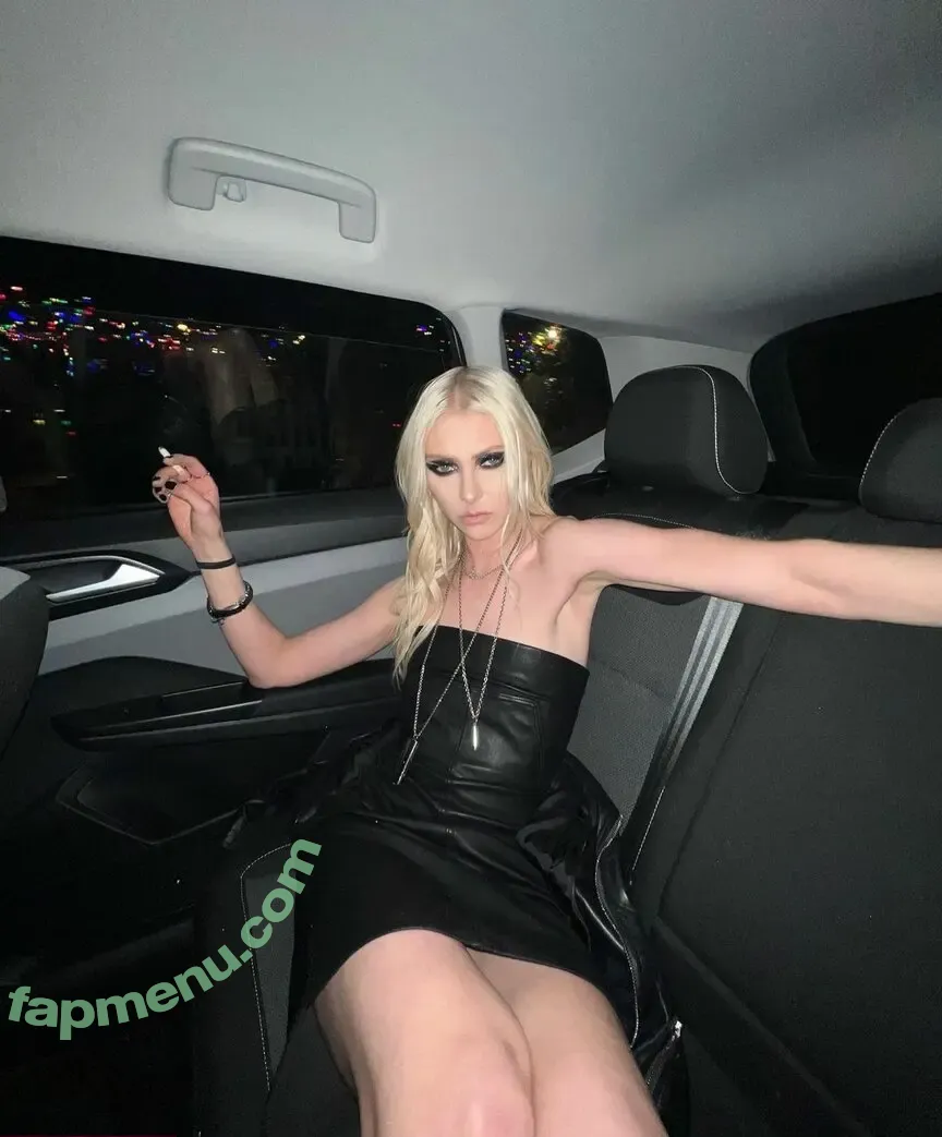 Taylor Momsen nude photo #0240 (aryelsoul / taylormomsen)