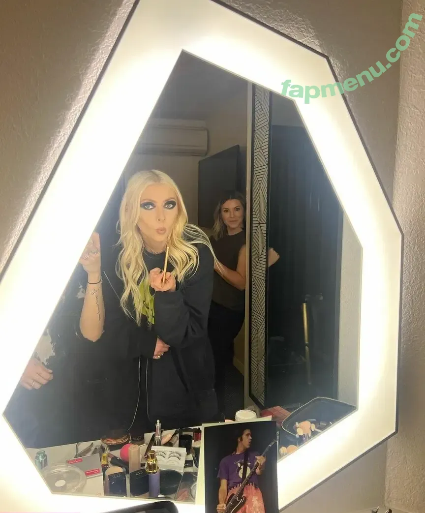 Taylor Momsen nude photo #0247 (aryelsoul / taylormomsen)