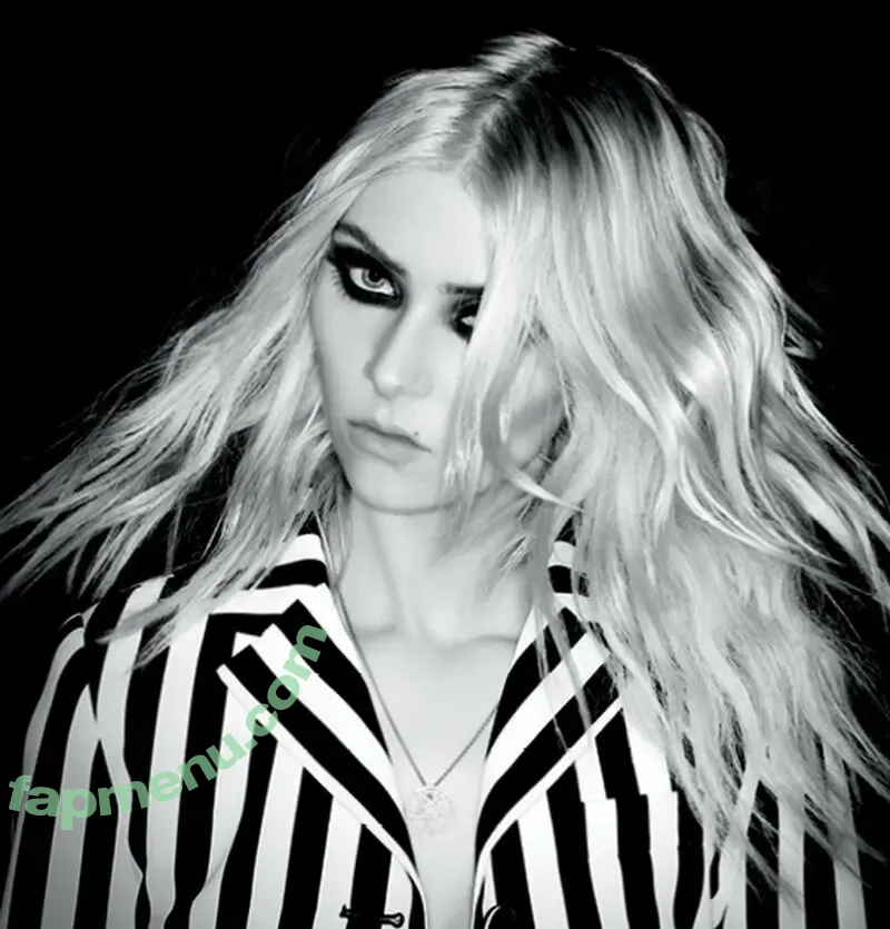 Taylor Momsen nude photo #0256 (aryelsoul / taylormomsen)