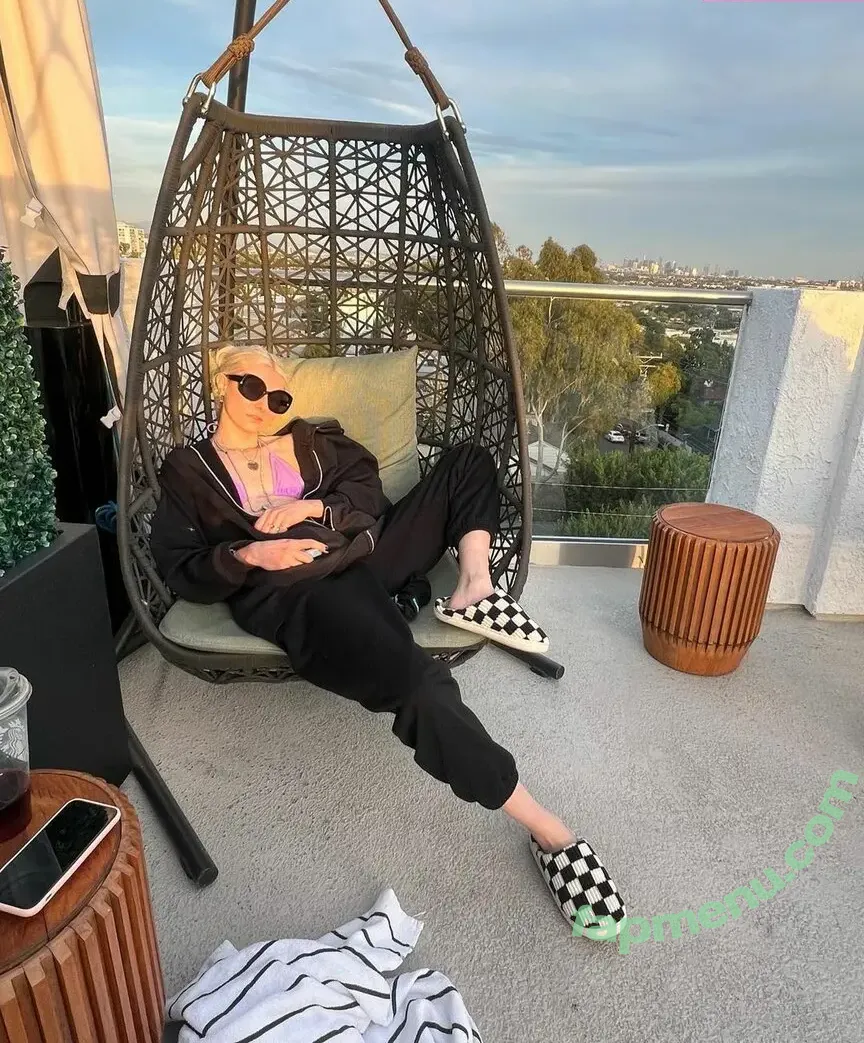 Taylor Momsen nude photo #0263 (aryelsoul / taylormomsen)