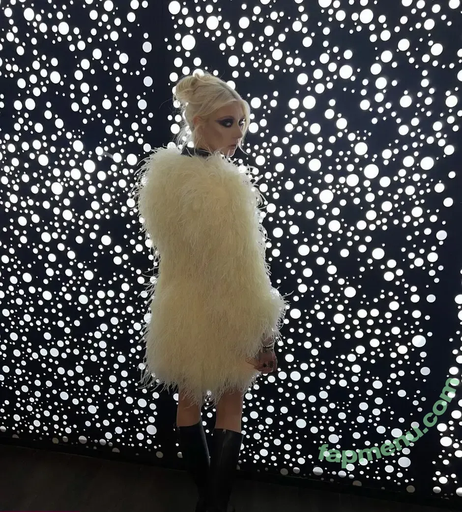 Taylor Momsen nude photo #0294 (aryelsoul / taylormomsen)