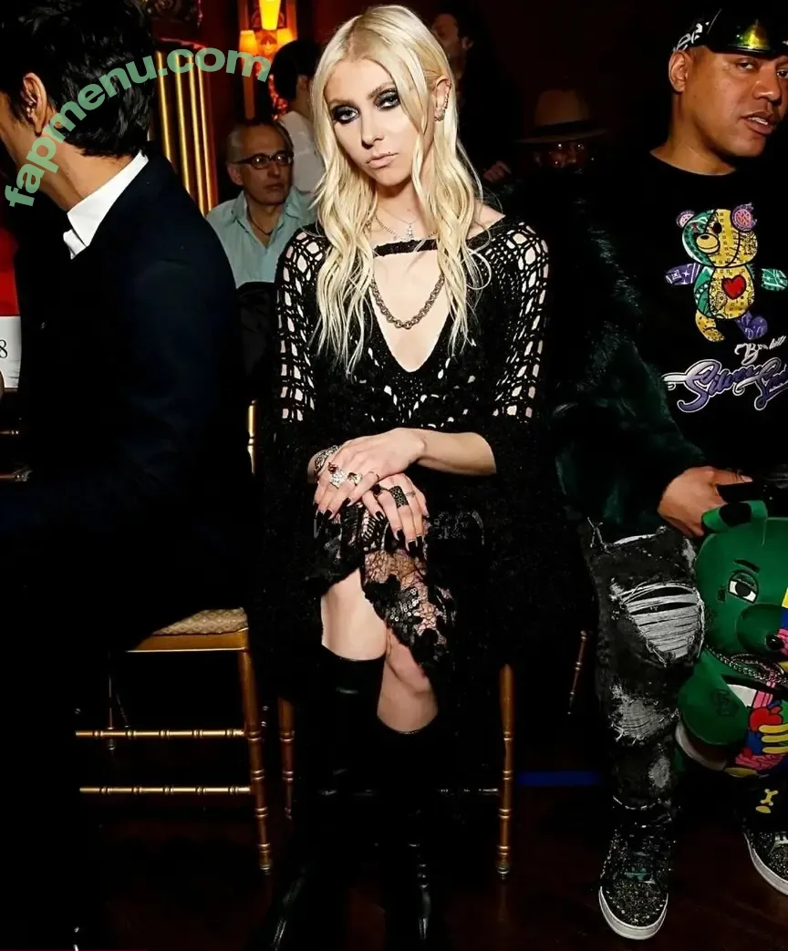 Taylor Momsen nude photo #0310 (aryelsoul / taylormomsen)