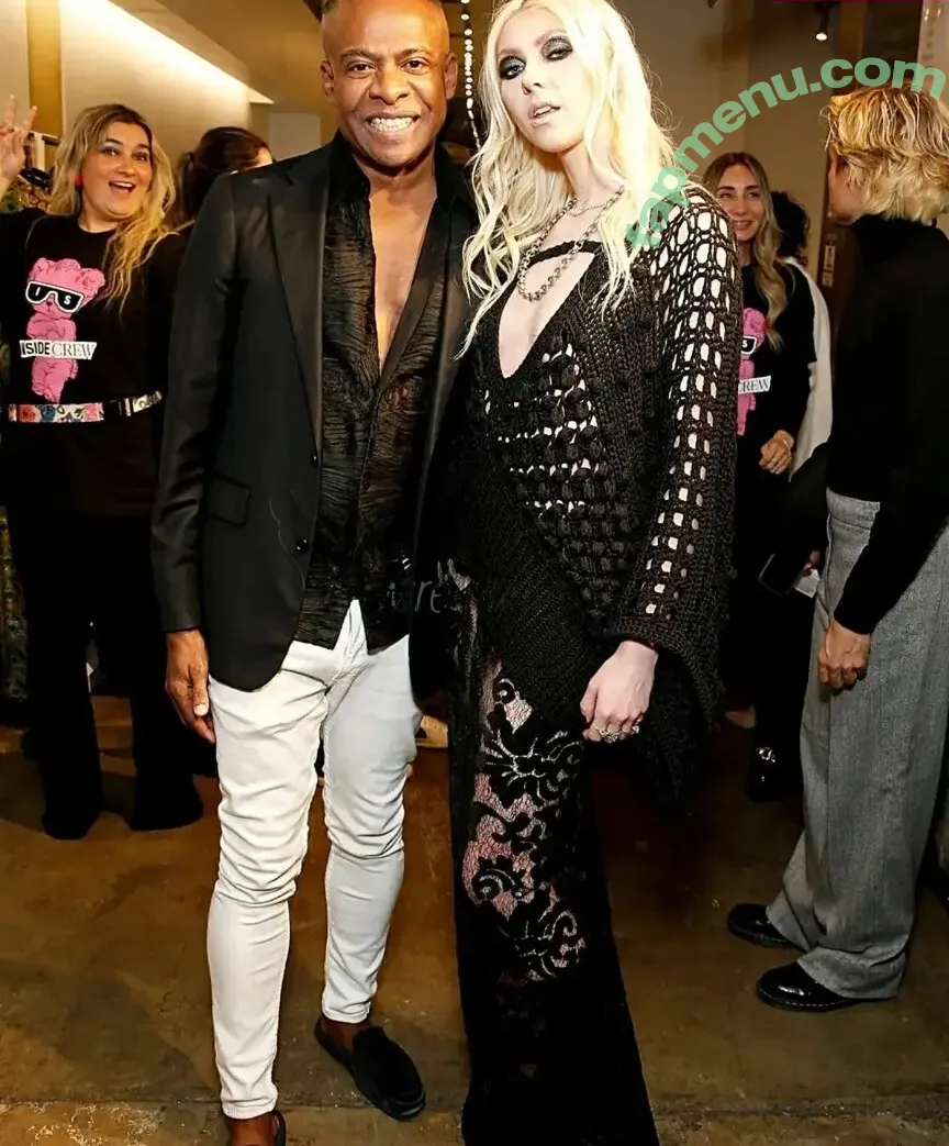 Taylor Momsen nude photo #0312 (aryelsoul / taylormomsen)