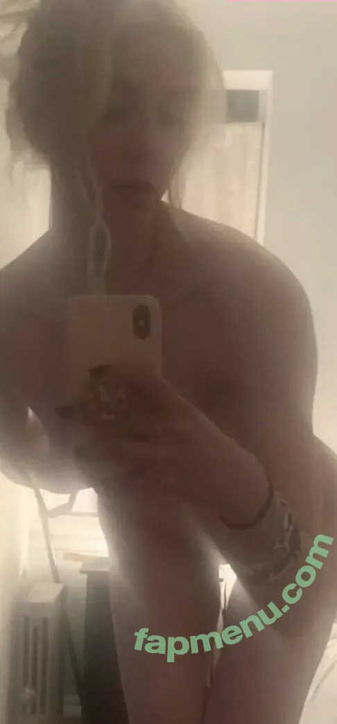 Taylor Momsen nude photo #0329 (aryelsoul / taylormomsen)