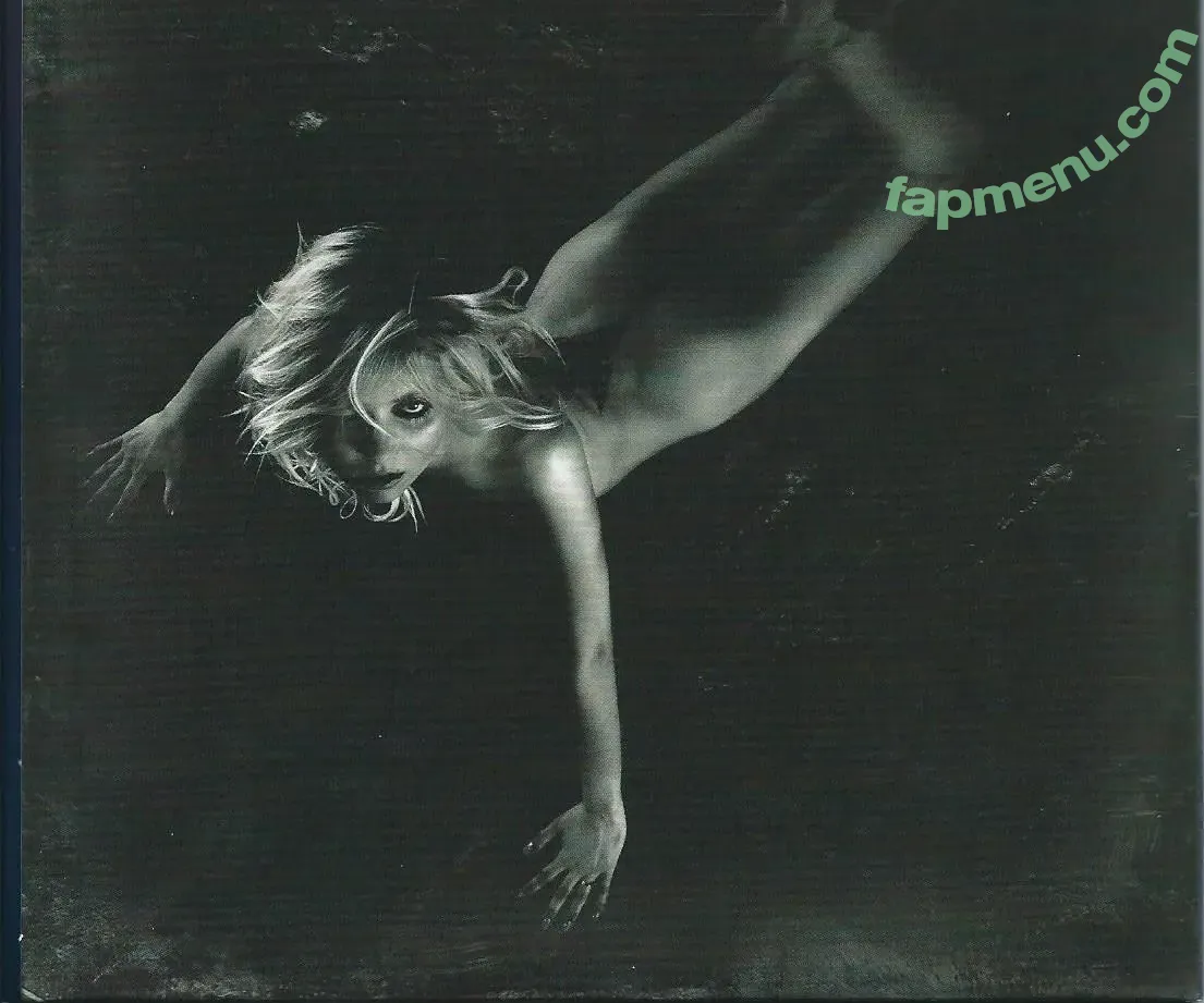 Taylor Momsen nude photo #0389 (aryelsoul / taylormomsen)