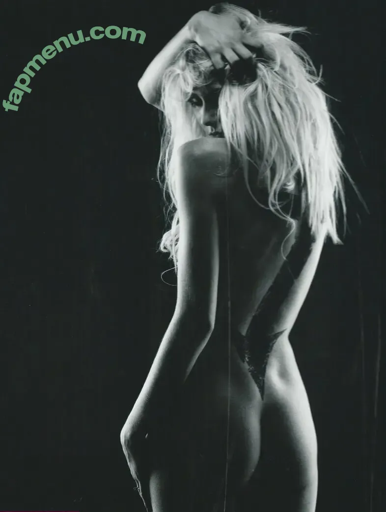 Taylor Momsen nude photo #0390 (aryelsoul / taylormomsen)