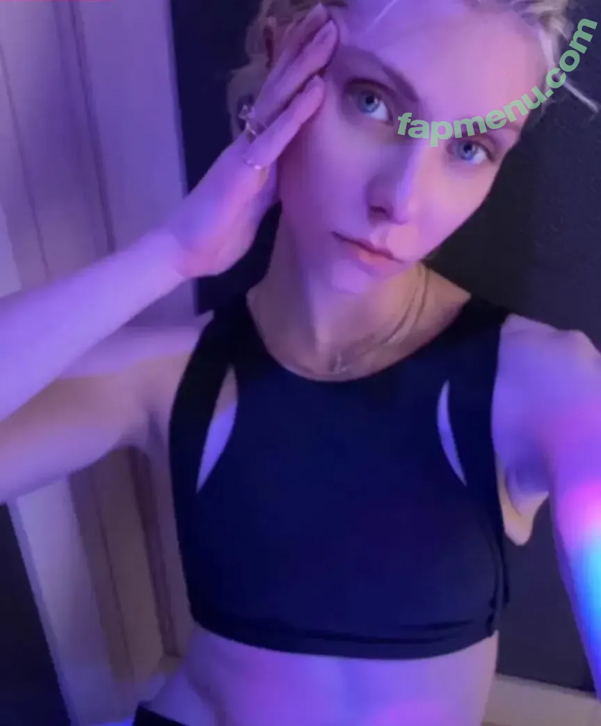 Taylor Momsen nude photo #0392 (aryelsoul / taylormomsen)