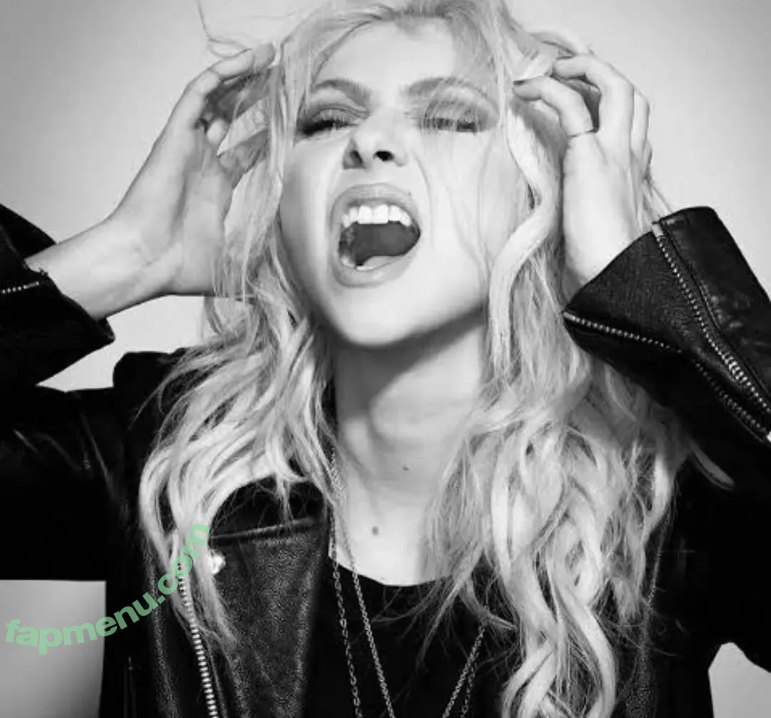 Taylor Momsen nude photo #0413 (aryelsoul / taylormomsen)