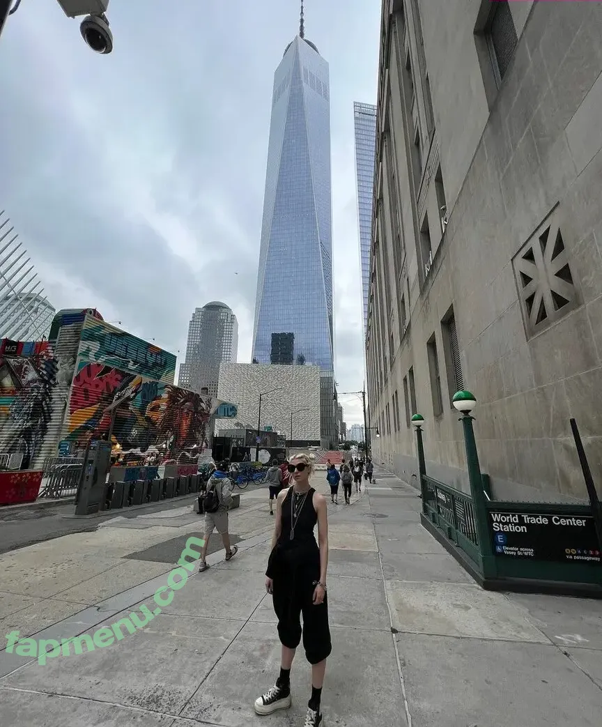 Taylor Momsen nude photo #0414 (aryelsoul / taylormomsen)