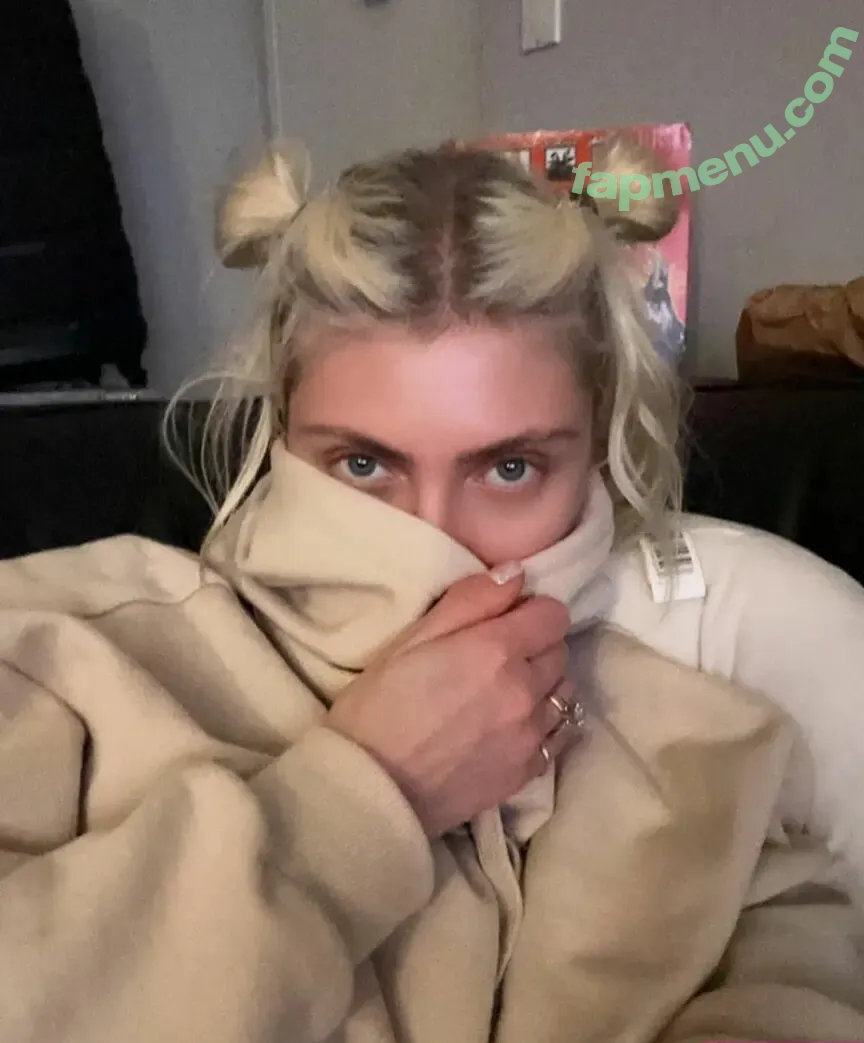 Taylor Momsen nude photo #0415 (aryelsoul / taylormomsen)