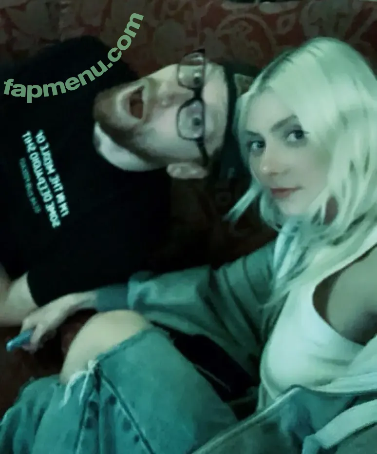 Taylor Momsen nude photo #0416 (aryelsoul / taylormomsen)