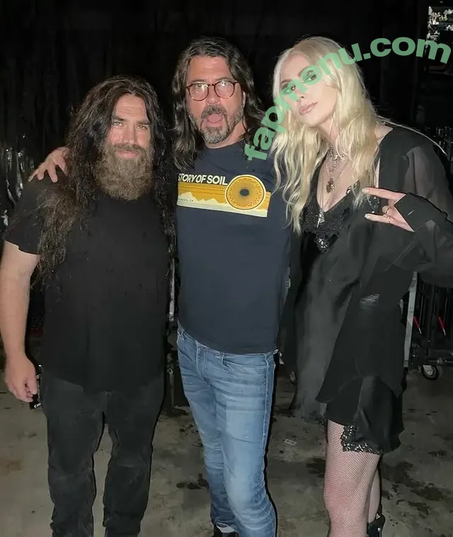 Taylor Momsen nude photo #0430 (aryelsoul / taylormomsen)