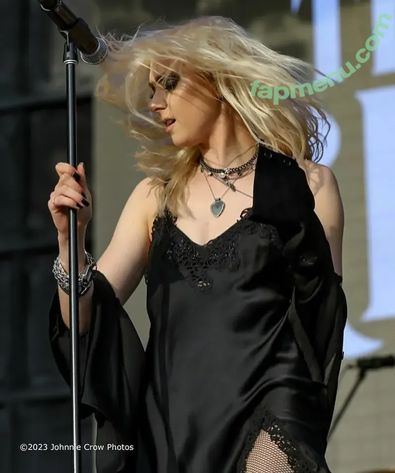 Taylor Momsen nude photo #0438 (aryelsoul / taylormomsen)