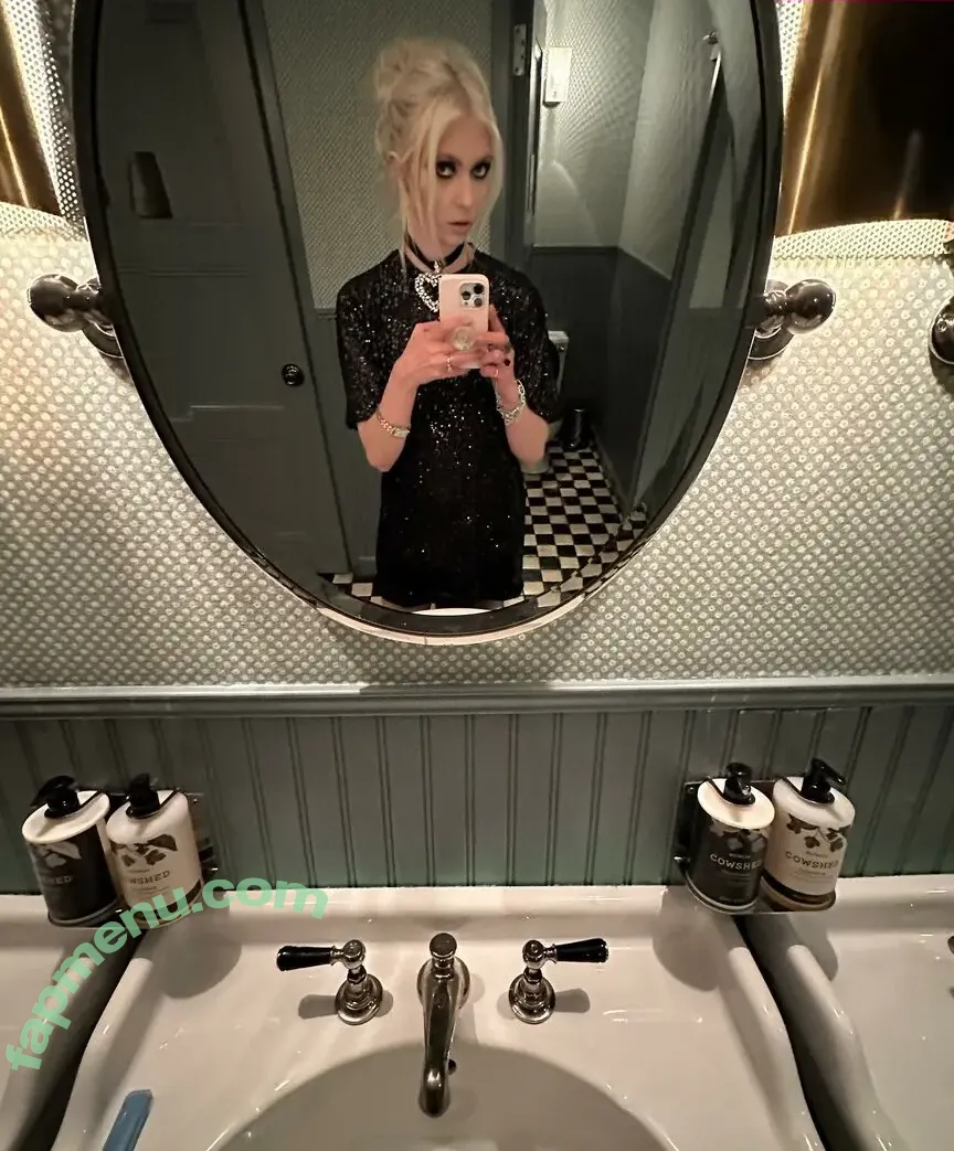 Taylor Momsen nude photo #0446 (aryelsoul / taylormomsen)